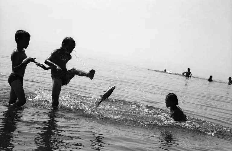 LIFE ON THE VOLGA RIVER